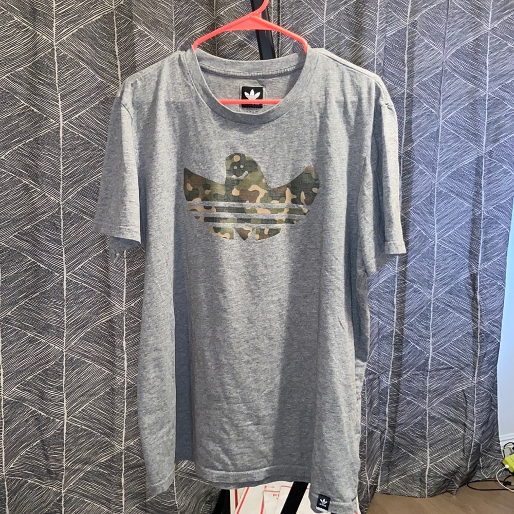 Adidas Camo Shmoo gray t-shirt